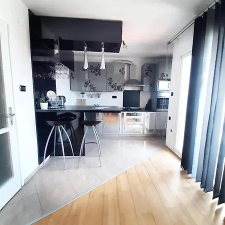 Apartment Avantgarde *