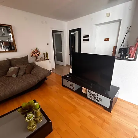 Apartment Avantgarde *