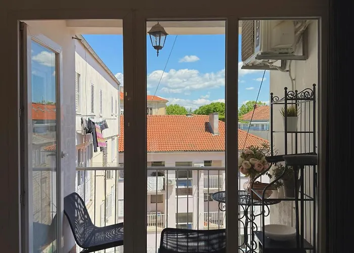 Apartment Avantgarde *