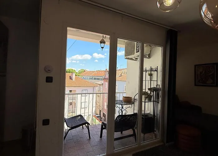 Avantgarde Apartment *